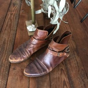 Vintage, Italian, Camel Brown Gold Chain Booties